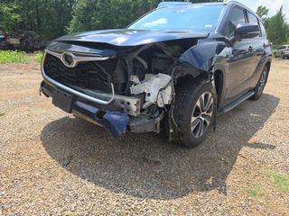 2022 Toyota Highlander XLE - Primary Damage Straight On Image